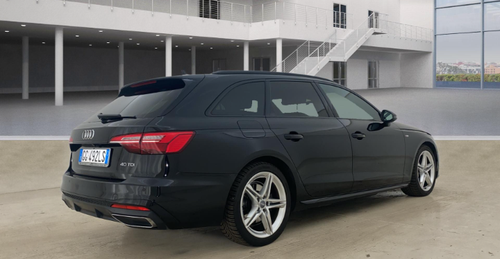 Audi A4 Avant 40 2.0 tdi mhev S line edition 204cv s-tr Sequential Hybrid