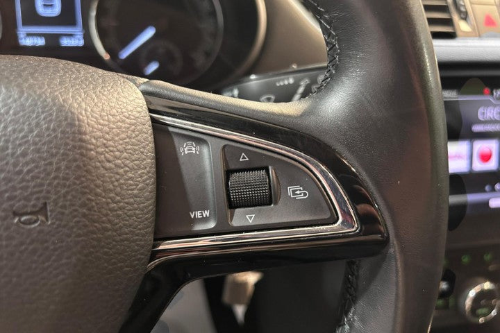 Skoda Octavia Wagon 1.6 tdi Style 115cv dsg Sequential Diesel
148734 km,