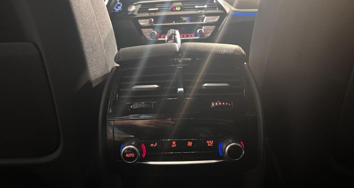 Bmw 530e Touring Luxury auto Sequential PHEV Petrol. 184cv