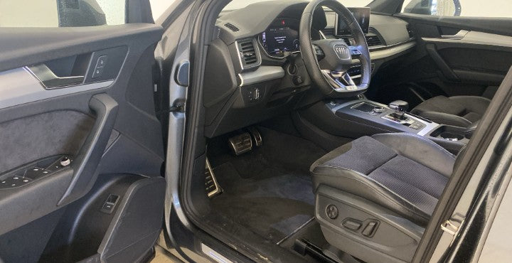 Audi Q5 40 2.0 tdi Business Sport quattro 190cv s-troni Garanzia 12 mesi.✅ Chilometraggio certificati ✅ Fatturabile iva esposta ✅Consegna in tutta Italia.Motore e cambio in ottime condizioni,Clima automatico, cruiser control, rimessa in carreggiata,anti