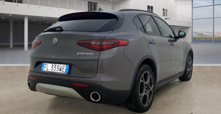 Alfa romeo Stelvio 2.2 t Executive Q4 210cv auto Automatic Diesel
(210PS), Diesel, , 129529 km,