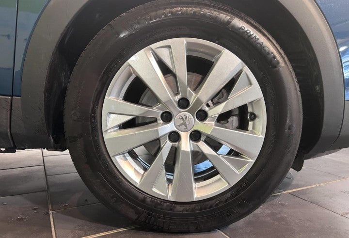 Peugeot 3008 1.2 puretech t Active Pack s&s 130cv Manual 64568 km,