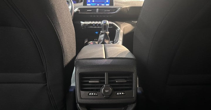 Peugeot 3008 1.2 puretech t Active Pack s&s 130cv Manual 64568 km,