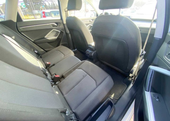 Audi Q3 35 TDI S tronic Business Advanced Sequential Diesel
km 49500.    12 / 2020.     150cv