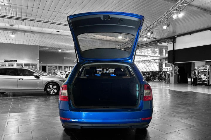 Skoda Octavia Wagon 1.6 tdi Style 115cv dsg Sequential Diesel
 148734 km,