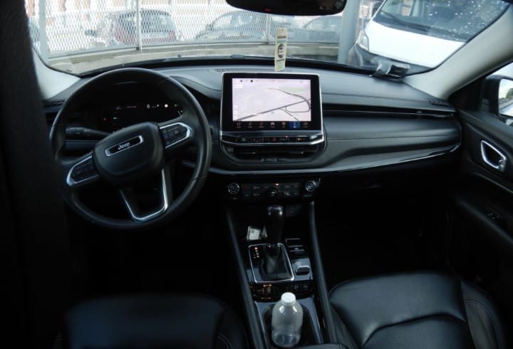 Jeep Compass 1.3 turbo t4 phev S 4xe auto Automatic PHEV Petrol
(180cv), 84296 km,