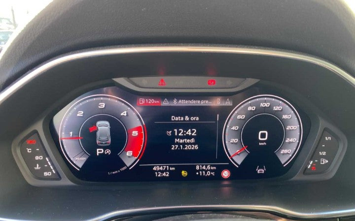 Audi Q3 35 TDI S tronic Business Advanced Sequential Diesel
km 49500.    12 / 2020.     150cv