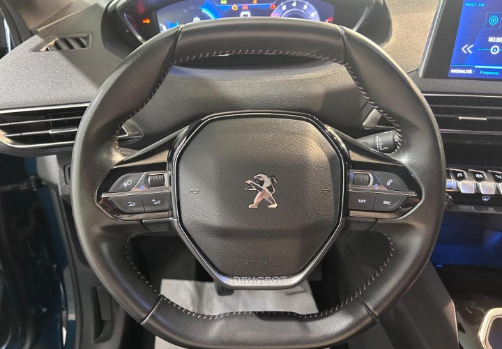 Peugeot 3008 1.2 puretech t Active Pack s&s 130cv Manual  64568 km,