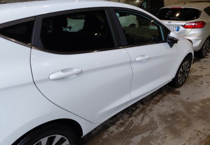 Ford Fiesta 5p 1.1 Titanium 75cv Manual benzina 
(75PS), Petrol, , 35000 km,