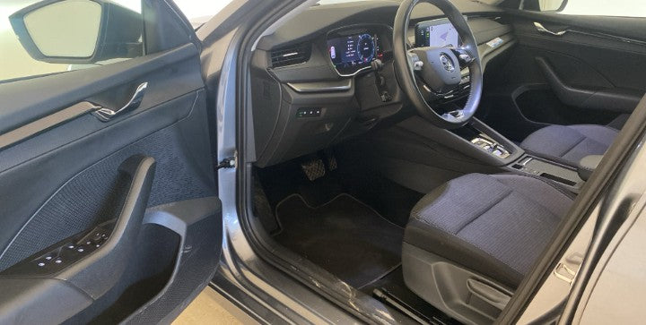 Skoda Octavia Wagon 2.0 tdi evo Executive 115cv dsg Sequential Diesel
(115cv) 77381 km,