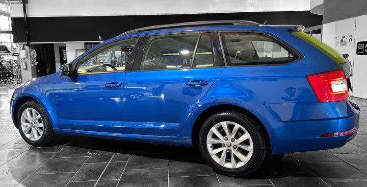 Skoda Octavia Wagon 1.6 tdi Style 115cv dsg Sequential Diesel
 148734 km,
