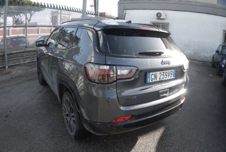Jeep Compass 1.3 turbo t4 phev S 4xe auto Automatic PHEV Petrol
(180cv), 84296 km,