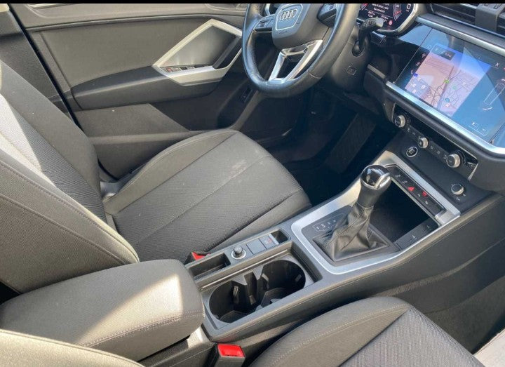 Audi Q3 35 TDI S tronic Business Advanced Sequential Diesel
km 49500.    12 / 2020.     150cv