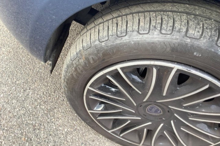 Lancia Ypsilon 1.0 firefly hybrid Gold s&s 70cv Manual Hybrid
70PS), Hybrid, , 19533 km,