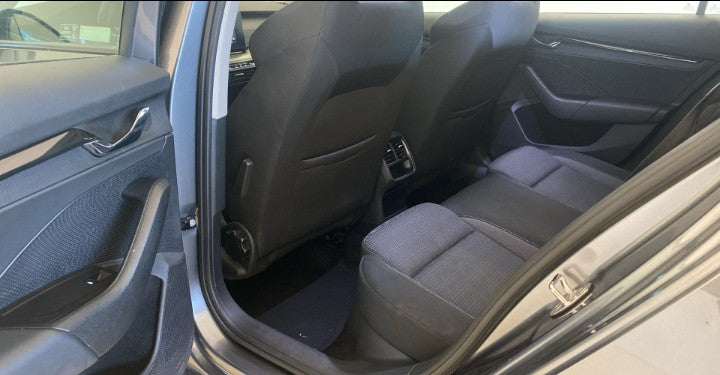 Skoda Octavia Wagon 2.0 tdi evo Executive 115cv dsg Sequential Diesel
(115cv) 77381 km,