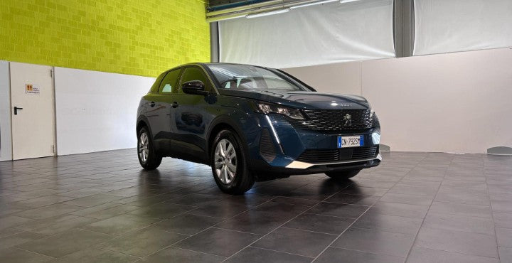 Peugeot 3008 1.2 puretech t Active Pack s&s 130cv Manual  64568 km,