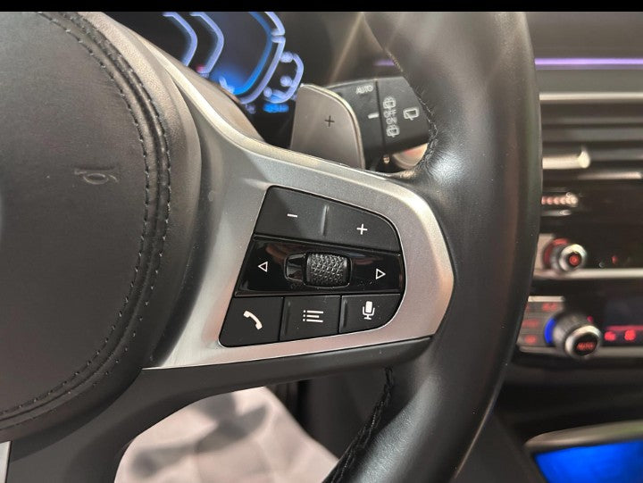 Bmw 530e Touring Luxury auto Sequential PHEV Petrol.             184cv