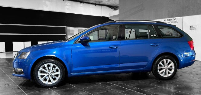 Skoda Octavia Wagon 1.6 tdi Style 115cv dsg Sequential Diesel
 148734 km,